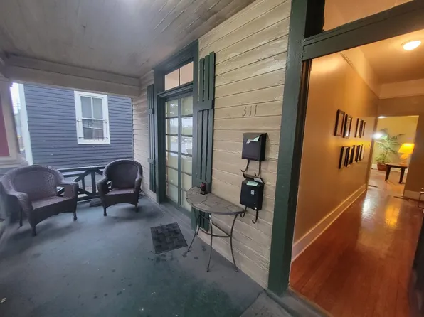 311 E 37th St #1, Savannah, GA 31401