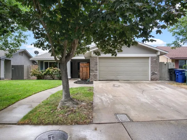1416 Moccasin Dr, Modesto, CA 95351