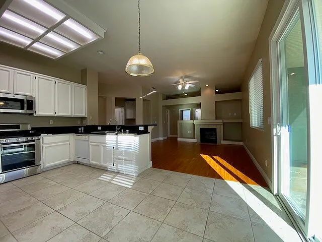 3257 Tacoma Narrows St — Photo 9