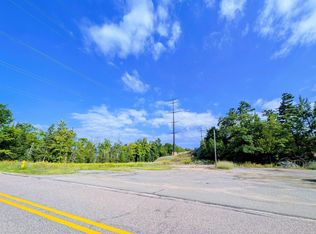 280 Northwoods Rd, Marquette, MI 49855