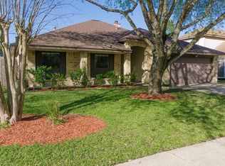 1101 Wildwood Dr, Deer Park, TX 77536