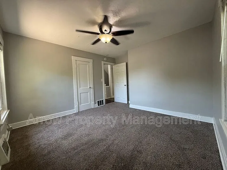 2800 P St #5 — Photo 9