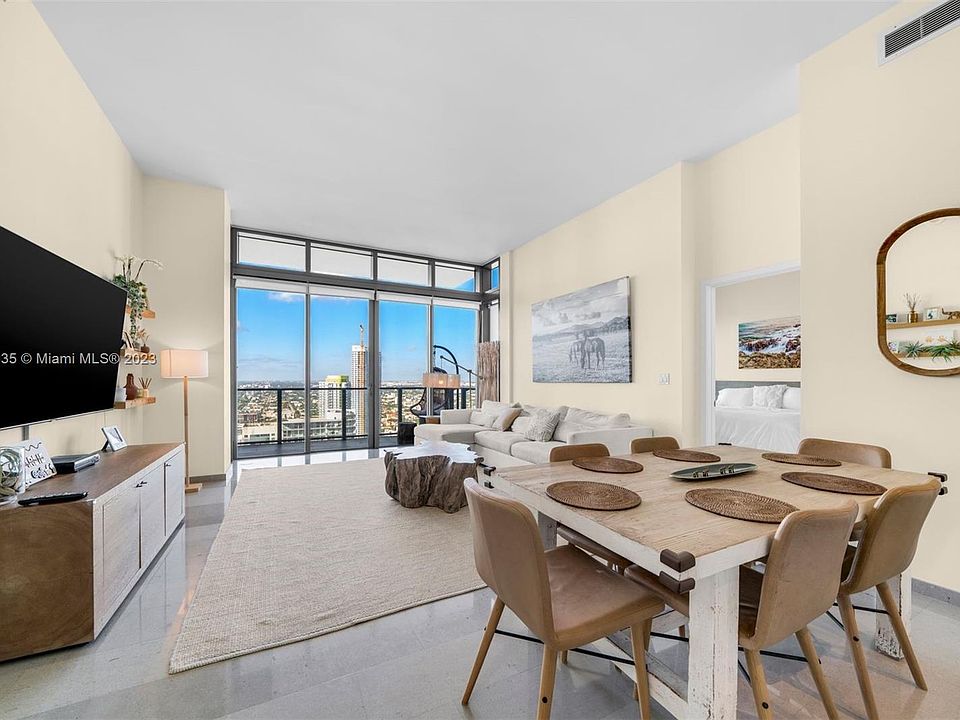 1st image of 68 SE 6th St APT 4104