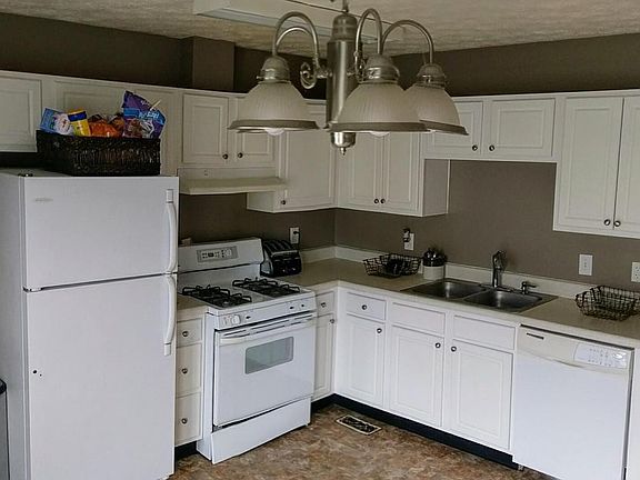 4th image of 6060 Warrenpark Ln