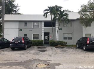 17255 SW 95th Ave APT 203, Palmetto Bay, FL 33157