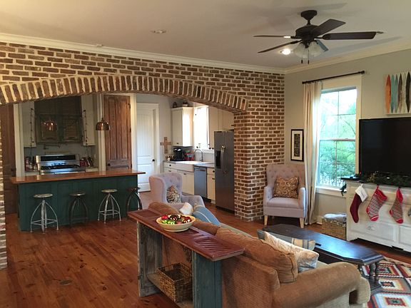 Living room into kitchen 
