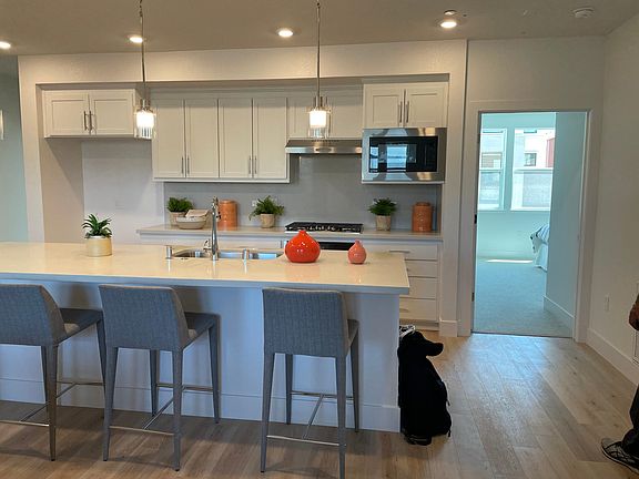 2nd image of 3049 Boyter Pl