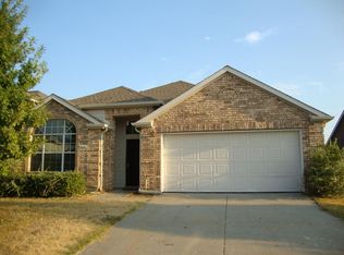 8604 Wagon Trl, Aubrey, TX 76227