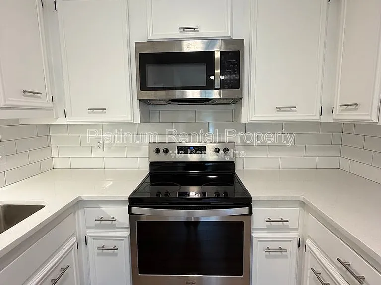 335 Winding River Dr #H — Photo 9