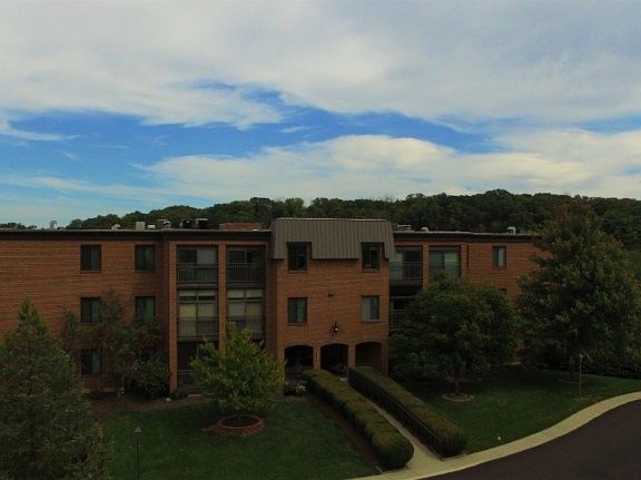 2nd image of 1570 Cedar Bark Trl Unit 4