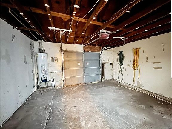 4th image of 12306 Wild Pine Dr