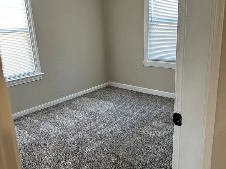 417 N Walnut St — Photo 19