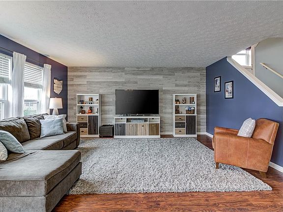 5th image of 9567 Taberna Ln