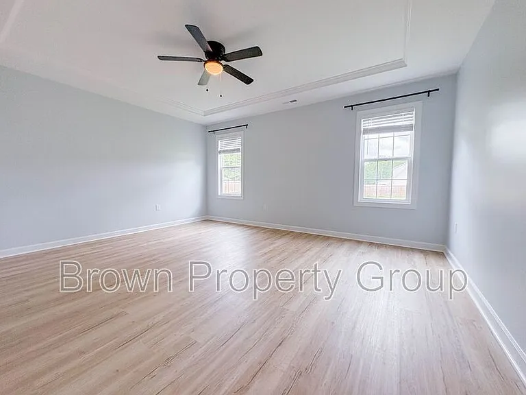 300 Saint Matthews Church Rd — Photo 11