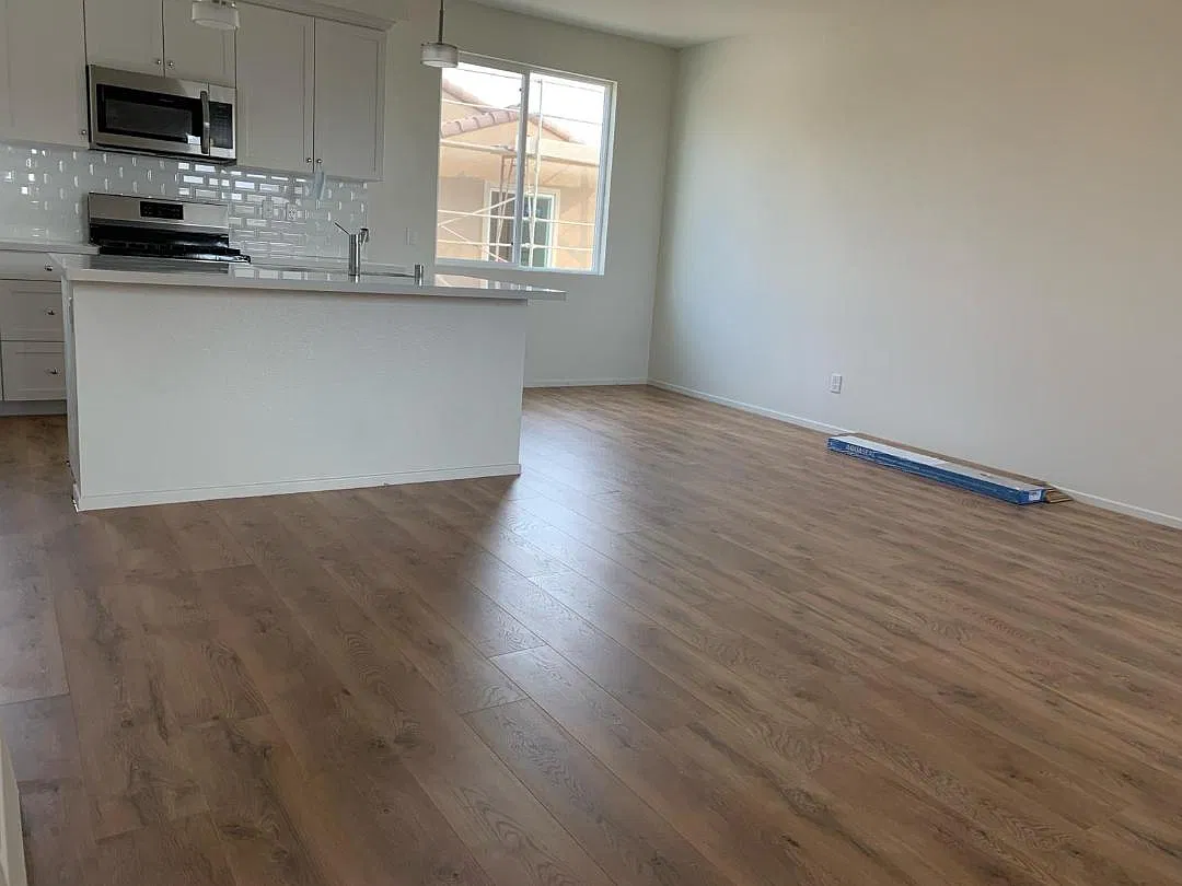 4 bed, 3.5 bath, 1573 sqft, $5,500 — Photo 3