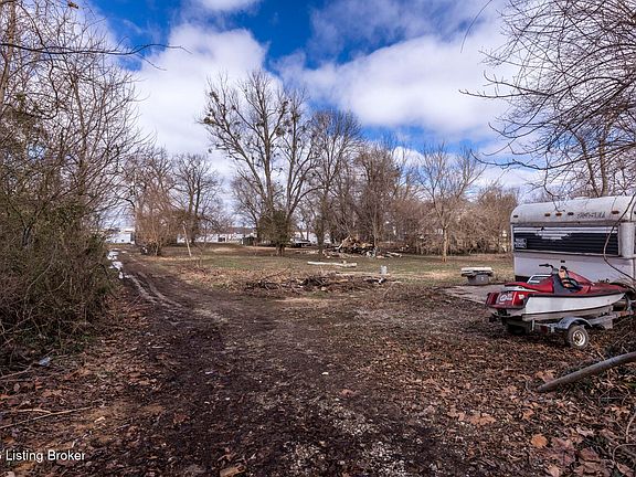 4th image of 5225 River Rd