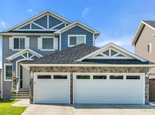 284 N Rainbow Falls Way, Chestermere, AB T1X 0T1