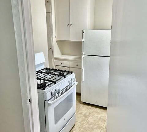 5th image of 2231 N St