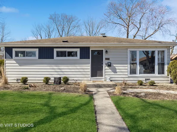 736 N 2nd Ave, Villa Park, IL 60181