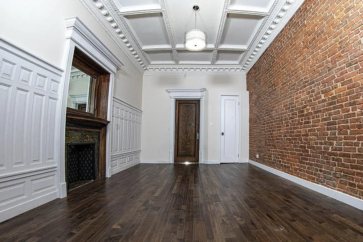 Building Photo - 986 Park Pl #2