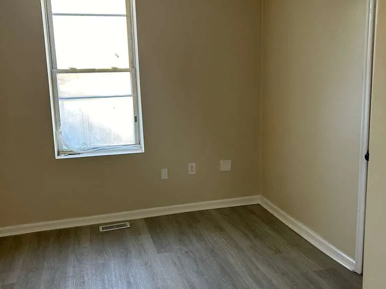 1265 Reservoir Ave #B — Photo 2