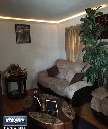 2nd image of 7313 S Maplewood Ave