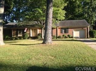 202 Fairmont Dr, Colonial Heights, VA 23834