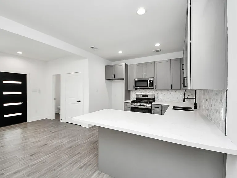 7412 Carver Rd #B — Photo 8