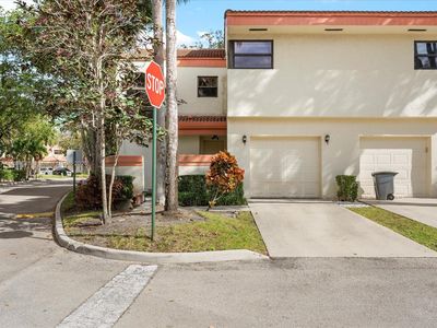 3400 Emerald Oaks Dr, Hollywood, FL, 33021