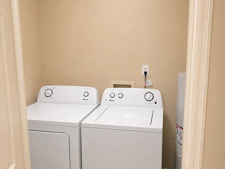 1027 Chichester Ave #2 — Photo 9