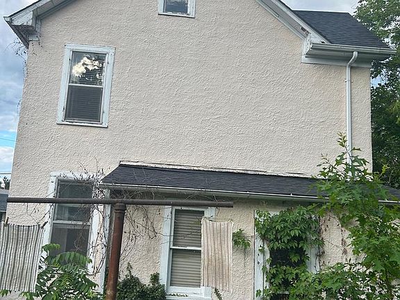 2nd image of 4112 33rd St