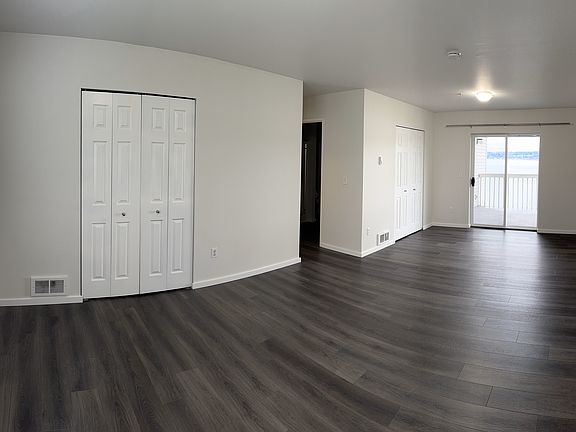 5th image of 2255 Highview Ln W APT D102