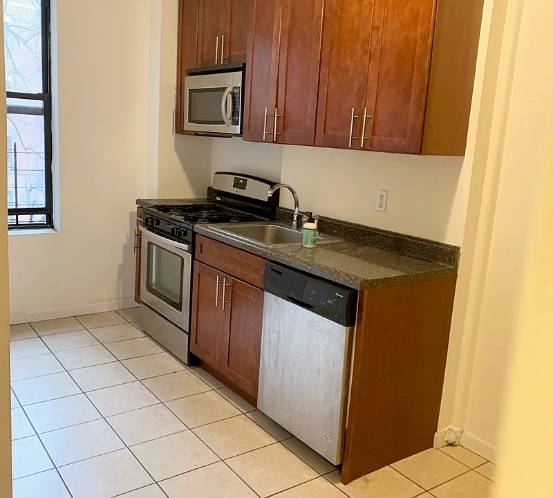 1st image of 860 W 181st St #344
