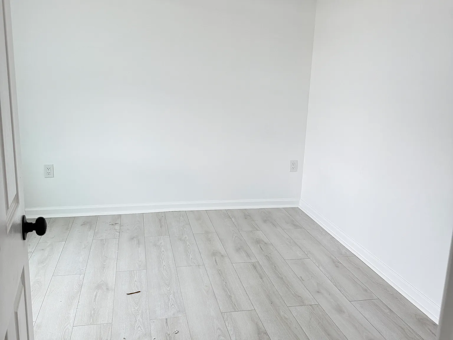1219 Merchant St — Photo 2