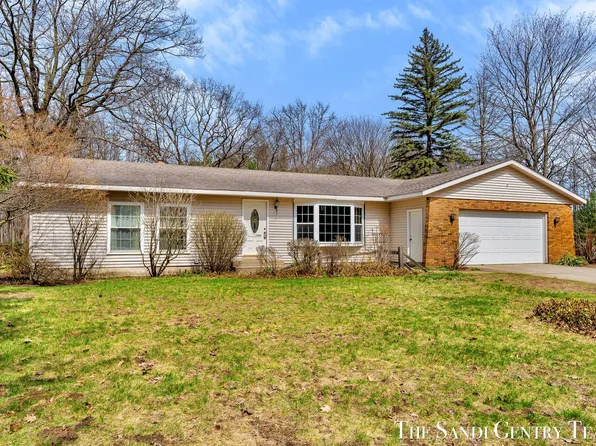 15635 Stanton St, West Olive, MI 49460