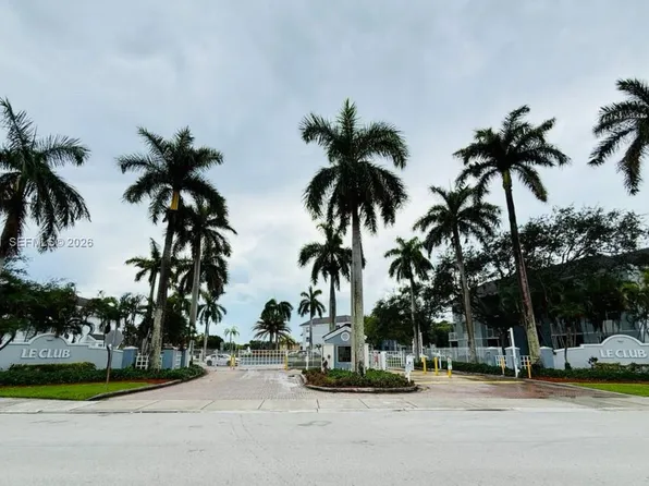 8520 SW 212th St APT 203, Cutler Bay, FL 33189
