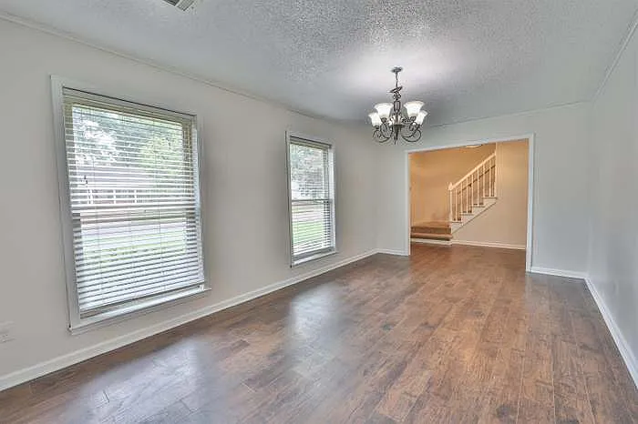 4 bed, $3,000 — Photo 3