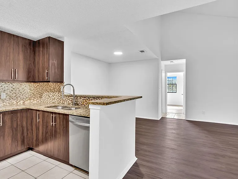 11225 W Atlantic Blvd #306 — Photo 14