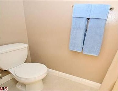 4th image of 244 S La Fayette Park Pl APT 301