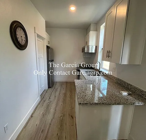 8780 SE Flavel St #STUDIO — Photo 2