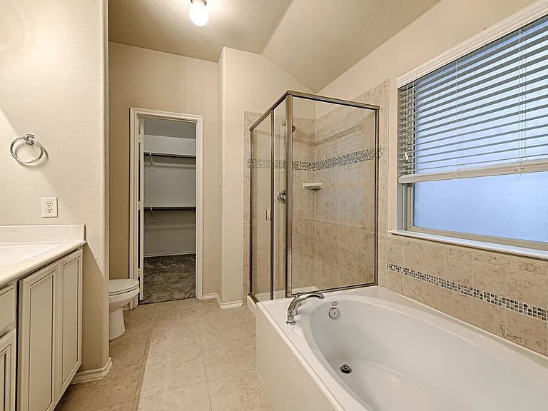 2805 Leslie Ln — Photo 14