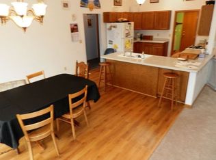 12380 W Crossing Blvd, Greenfield, WI 53228