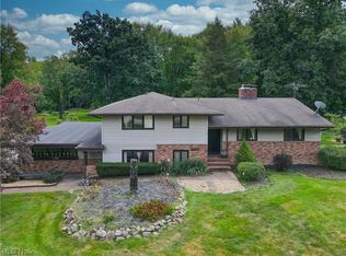 34970 Solon Rd, Solon, OH 44139