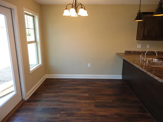 Charming 3-Bedroom Home with Fenced Backyard & Community Playground — Photo 4