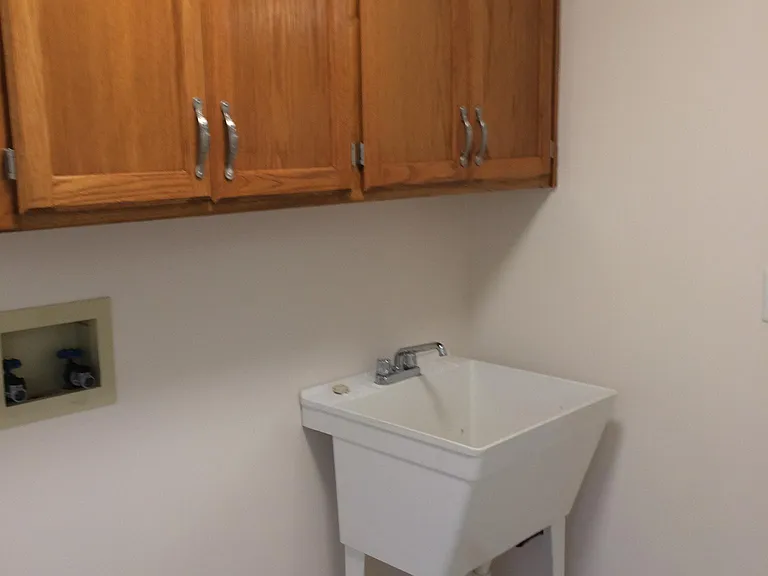 1200 NE Franklin Dr — Photo 15
