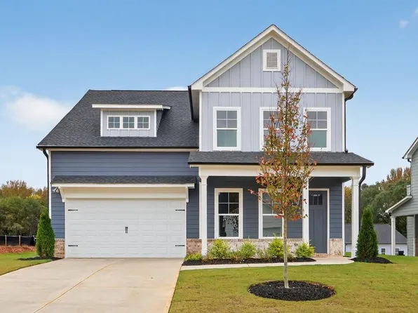 176 Crimson Feather Dr, Jefferson, GA 30549