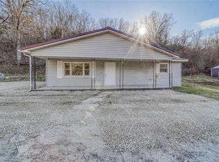 18030 Superior Rd, Saint Robert, MO 65584
