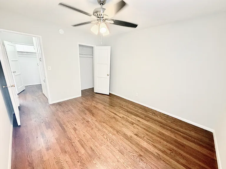 606 W Foothill Blvd — Photo 25