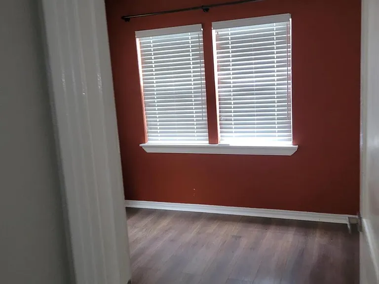 2409 Bastrop St #2 — Photo 14