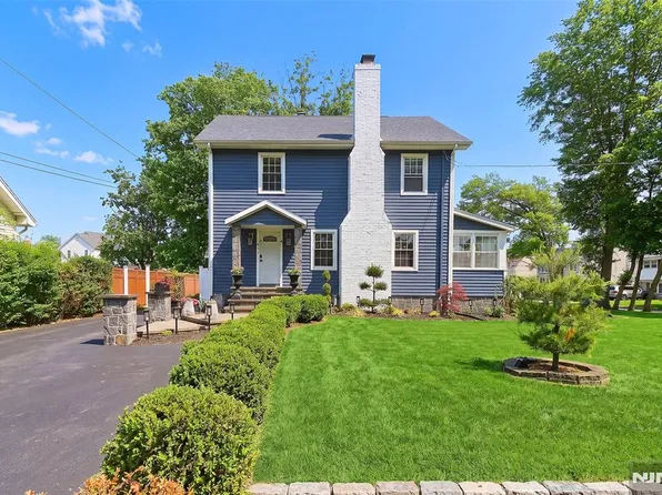 475 Albert Pl, New Milford, NJ 07646